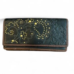Fossil Studded Embroidered Black & Brown Leather Wallet